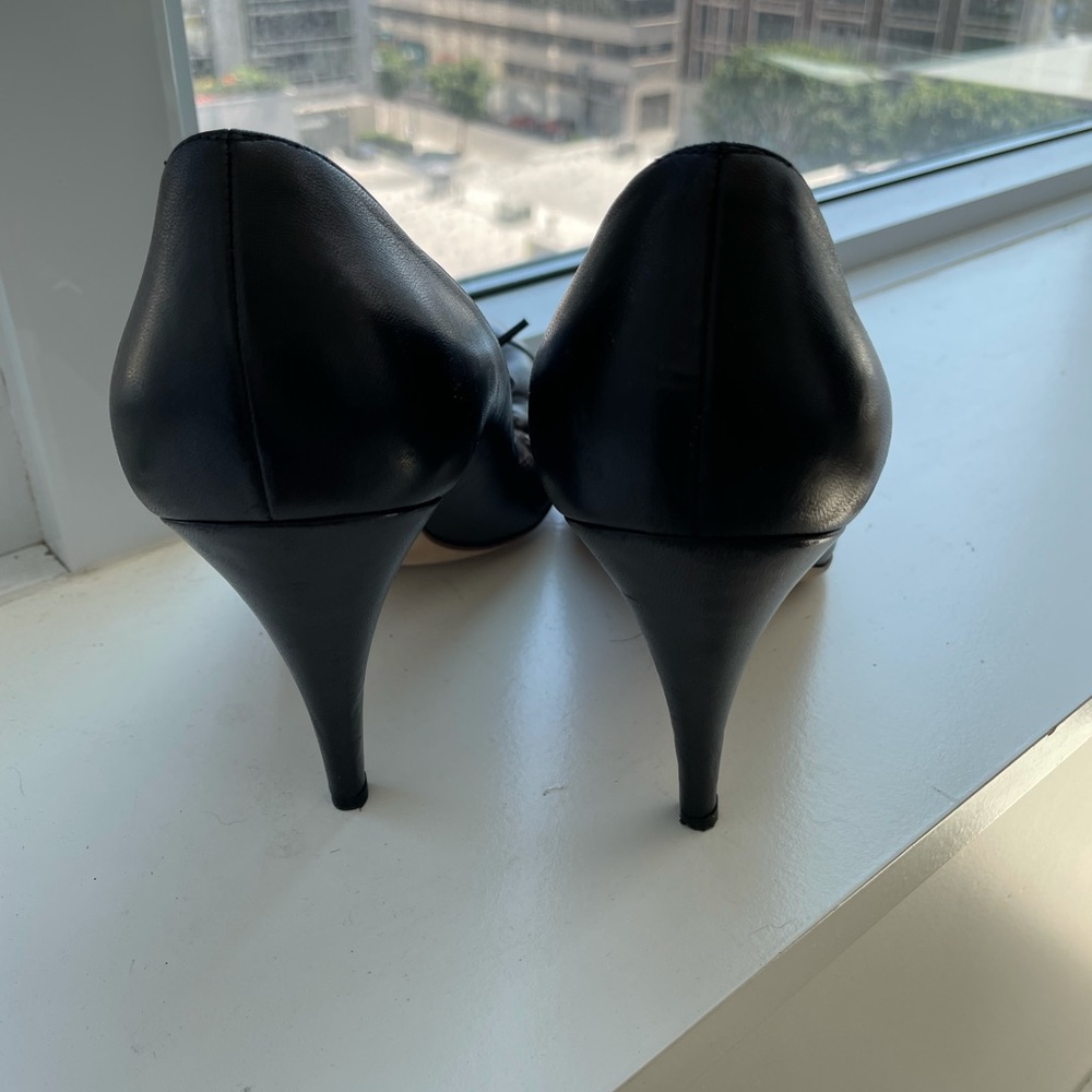 Chanel heels - Picture 3 of 7